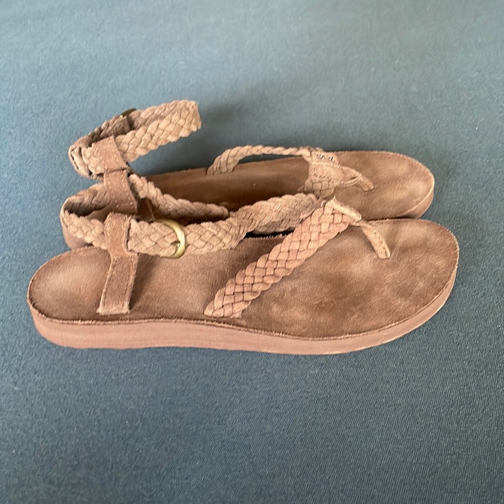 Teva Braided Brown Leather Sandals Size 9 NEW without original box
